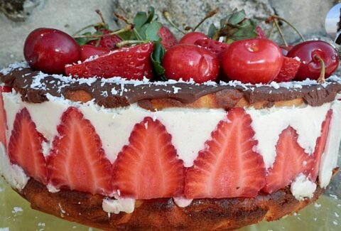 bolo aniversário 24